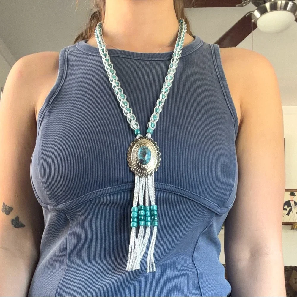 Turquoise western concho necklace‎